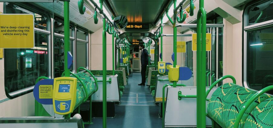 Intérieur d'un tramway